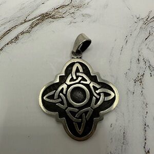 Silver Celtic Knot Pendant